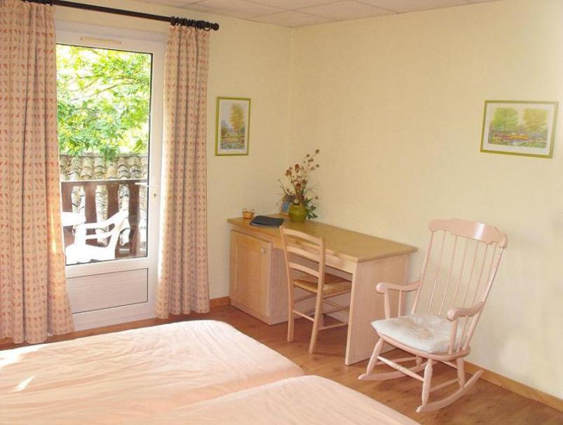 Le Sentier Des Arches Otel Beaumont  Oda fotoğraf